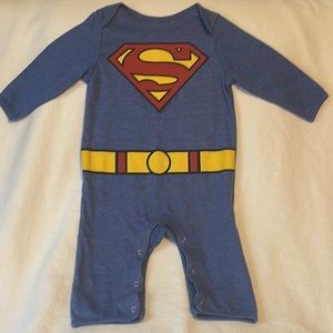 Old Navy Collectibilitees 3-6M Babies Superman Cape Baby Halloween 1 pc. NEW